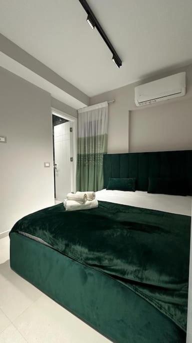 Host Apartament Elio Tirana Kültér fotó